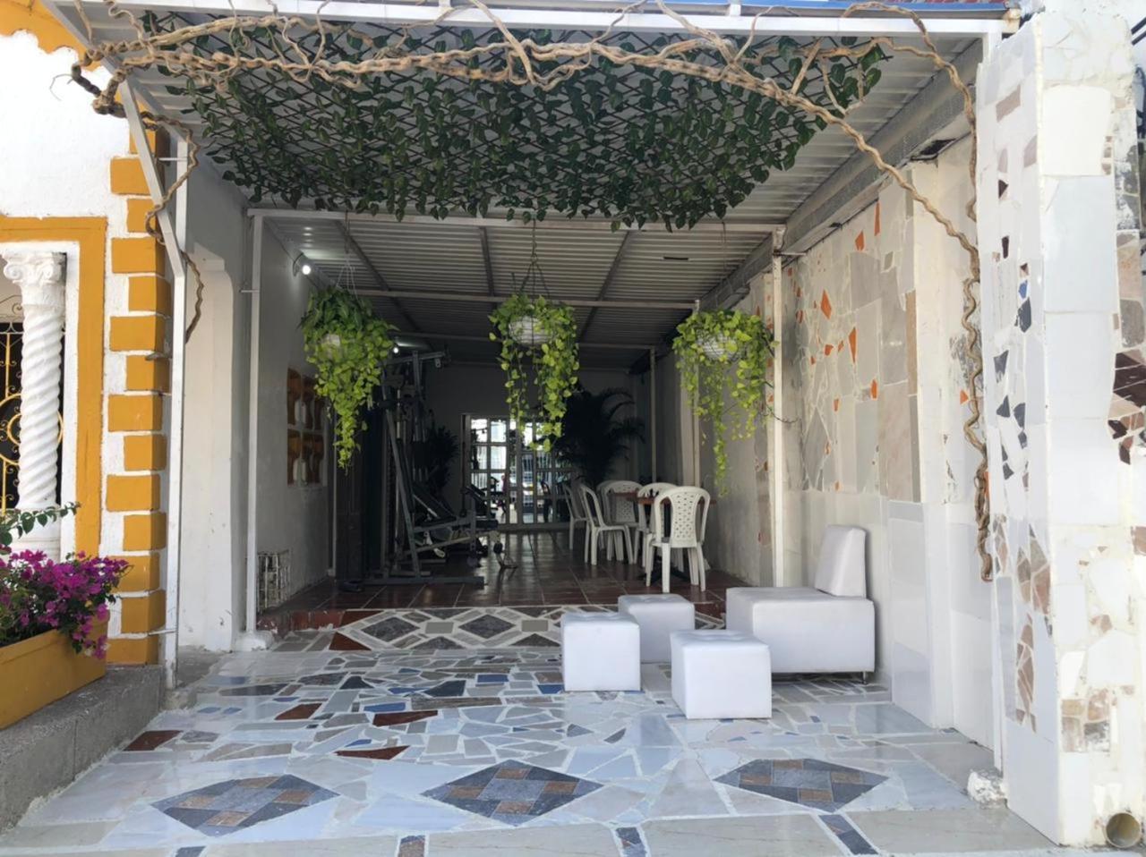 Martinica Hostel Cartagena Bagian luar foto